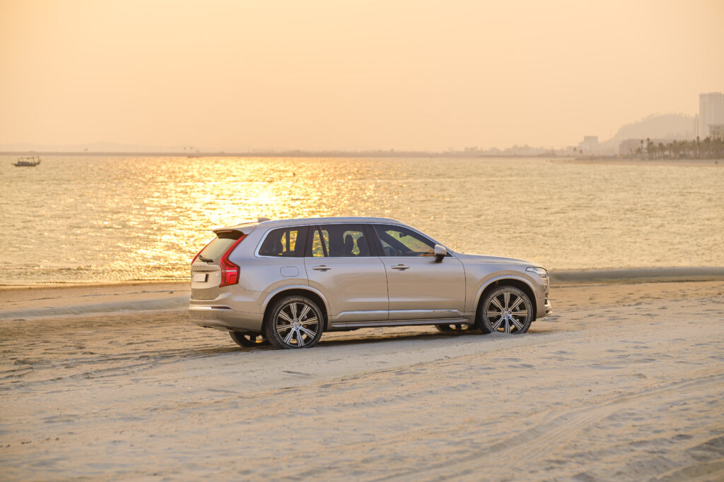 XC90 Plug-in Hybrid - Màu: Bright Dusk